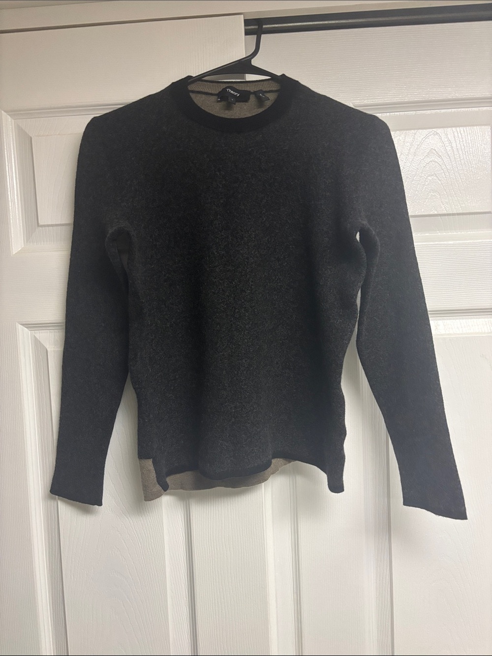 Theory Women’s 100% Merino Wool Crewneck Sweater Size Small